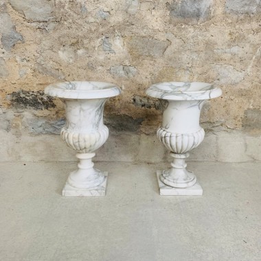 vase Medicis en Marbre blanc de Carrare Italie